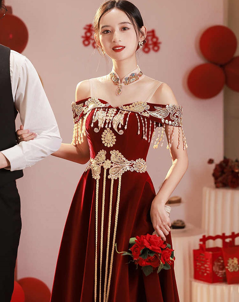 Luxury Lifestyle Girl - Abito Cheongsam in Stile Cinese per